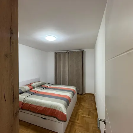 Apartment Sara 1 *
